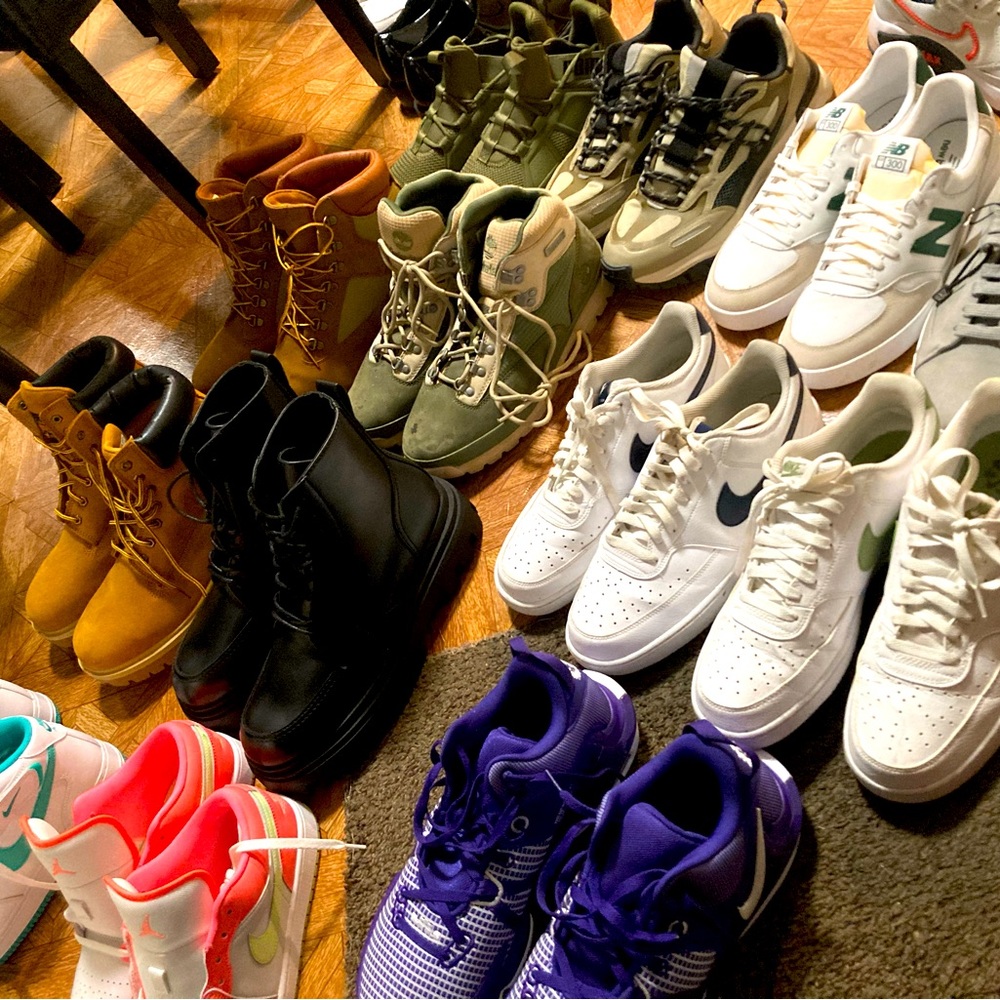 Sneakers